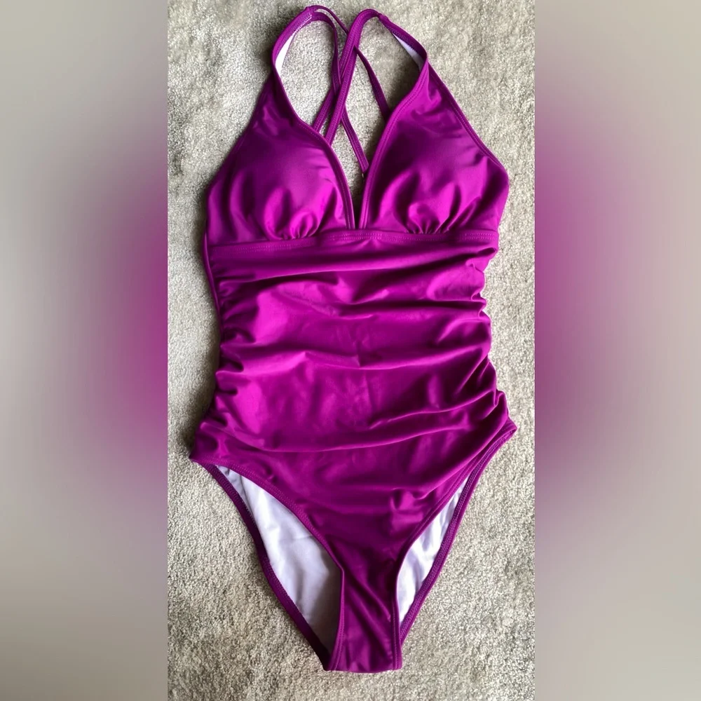 One piece rouched swimsuit NWT Small